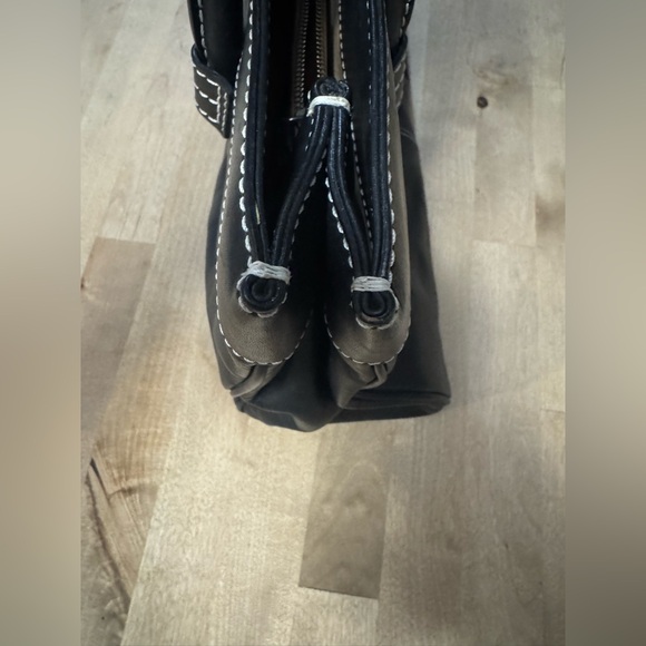 Nero X Bianco leather shoulder purse - Picture 8 of 12